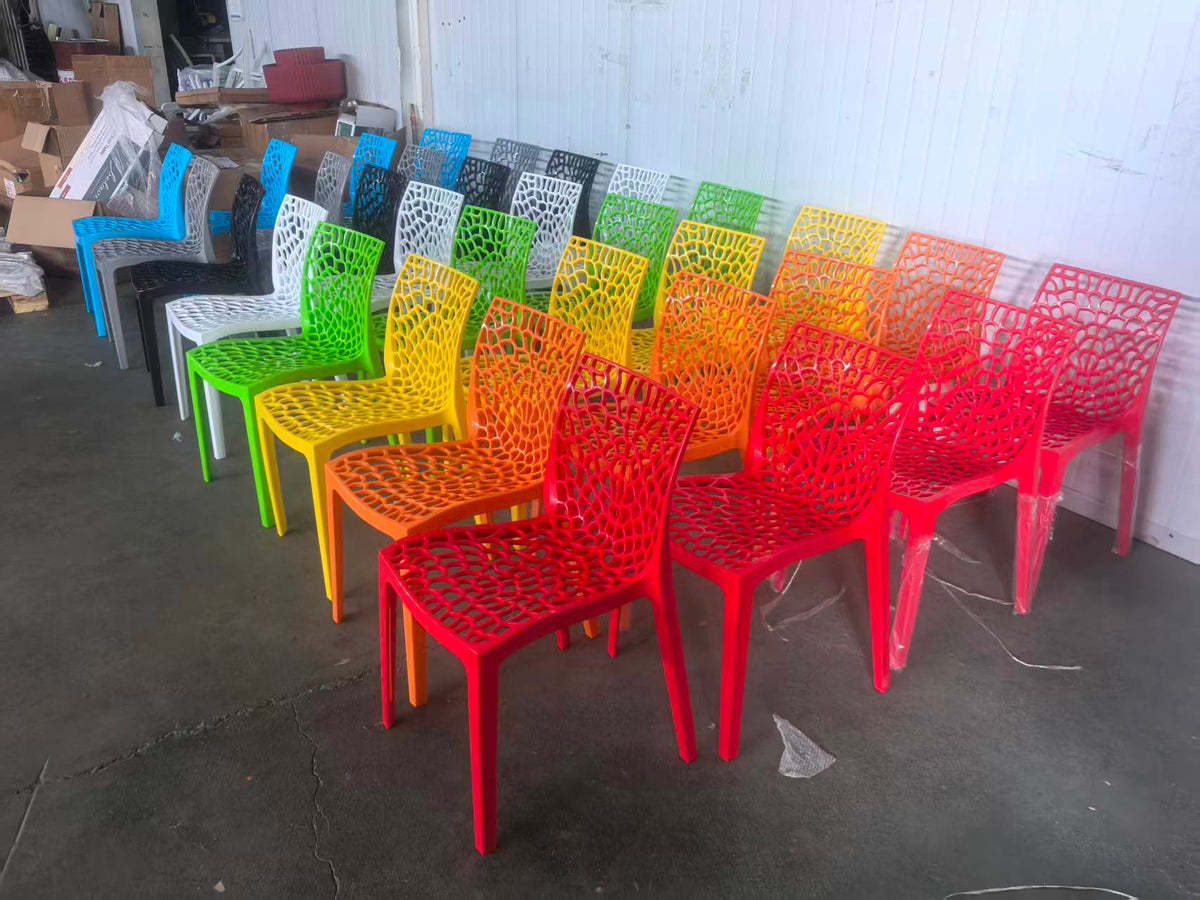 All eight colours lined up — red through blue, ready for random sampling