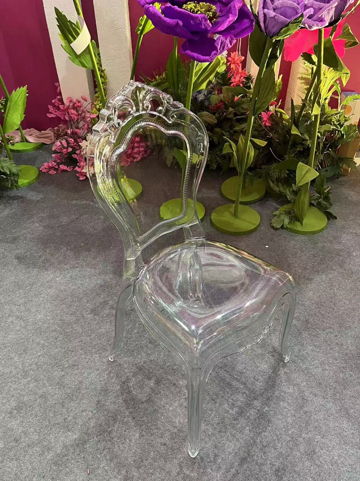 Full height check: 105 cm — baroque-back crystal chair
